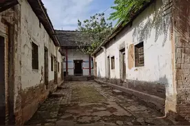 这个红色村庄，培育了9000余名革命战士，一张报纸曾响彻豫西大地图片