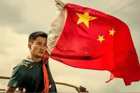 一个背叛吴京罢演战狼，一个临时救场爆红，背叛的那个后来咋样了图片