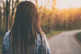 感情的世界，爱骗不了人，一个男人不再爱你，就会是这个样子图片