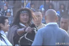 黄日华和胡军，谁的萧峰更胜一筹？少室山之战告诉你答案图片
