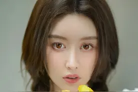 周麟嘉七夕写真发布 超甜双麻花辫少女感十足图片