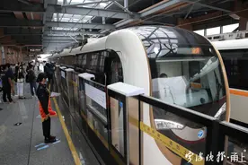 今天，宁波三喜临门！轨道交通3号线鄞奉段开通 机场路南延南段、三官堂大桥通车图片
