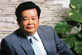 “玻璃大王”曹德旺的经营之道：经商就是做人图片