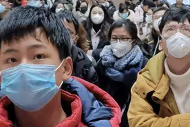 留学英国的女儿无法回国，爸爸决定逆流去英国：父爱如山图片