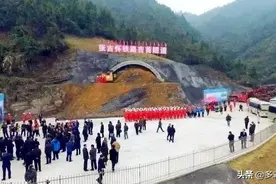 为什么说张吉怀高铁是湖南从立项到开工时间最快的高铁图片