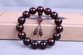 适合女性佩戴的几种佛珠手串图片