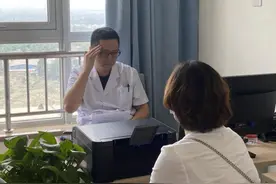 一到经期就头痛，这种头痛应该如何治疗，这四种治疗方法要牢记图片