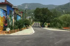 疫情期间 这个村村民在家做抓螃蟹工具就能把钱赚图片