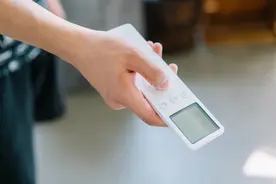 空调舍得买却舍不得开？想让空调省电，不仅要会买，还要会安装图片