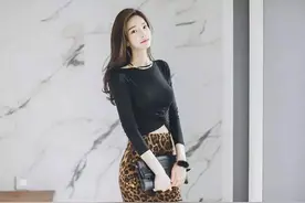 一袭雪纺连衣裙，倾国倾城太美了，尽显迷人魅力！图片