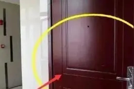 交房后, 原有的“入户门”要不要换掉? 听内行一说, 庆幸知道及时图片
