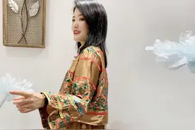 民族风气息十足，真丝醋酸缎拼接网纱，假两件贼显瘦收腰图片