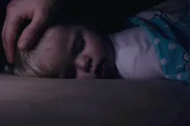 自从知道破坏宝宝好睡眠的主因，已一年没半夜哄睡，娃还长高许多图片