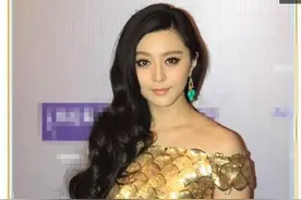 范冰冰与林志玲同穿金色裙，谁更美？网友：差距一目了然啊图片