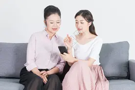 4G升级成5G网络，是换一部手机还是换卡？运营商给出答案，望周知图片