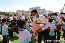 快讯：广河县庆祝第37个教师节大会召开图片