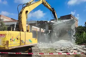 零容忍！罗定市开展集中拆除违建行动图片