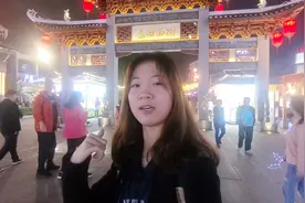 桂林阳朔的“假”西街，夜晚人流远胜老西街，游客需谨防街头骗术视频封面