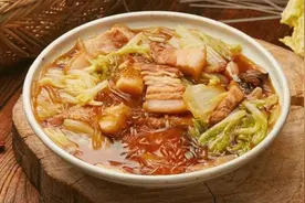 东北四大“怪菜”，菜单“不写”，服务员“不推荐”，内行人自点图片