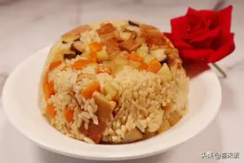 比煲仔饭还好吃的土豆焗饭，轻松一煮营养不流失，咸香入味胃口好图片