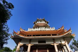 在东莞水濂山森林公园的水濂阁，可以俯瞰整个南城图片