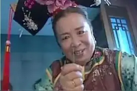 “容嬷嬷”儿子出道十年无人识，儿媳妇却火遍全国图片