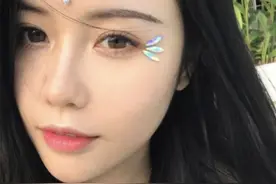 小说：对面的女人长的也挺漂亮图片