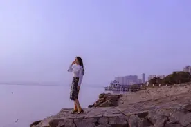 人性最大的愚蠢，是见不得别人好图片
