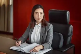 “快递女王”陈小英，三年前将申通卖给马云套现146亿，如今怎样图片