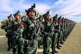 不用从义务兵干起的5种入伍方式，进部队直接领工资，前景非常好图片