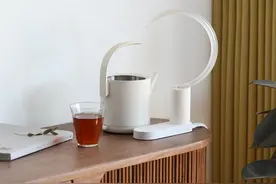 小米有品上水器也有青春版，弯月式水龙头、一键轻松加水图片