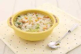 美食分享：香芹瘦肉粥、香菇牛肉粥、皮蛋瘦肉粥的简单做法图片