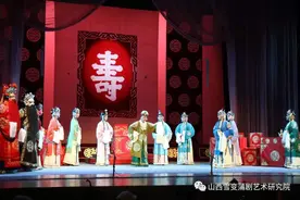 满台梅花英雄阵 《杨门女将》放异彩图片
