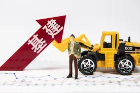 美国印8万亿，搜刮世界人民的血汗钱，美国才是“血汗工厂”图片