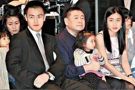 浮世大亨刘銮雄的不肖之子，香港豪门富二代中的一股清流刘鸣炜图片