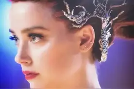 美人鱼不仅生活在海里，很多在陆地上的女明星仿佛大海的亲闺女图片