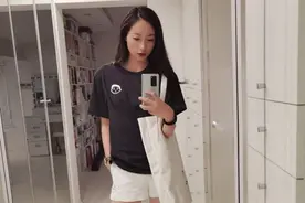 韩雪这状态真不像37岁！穿米色西装配骑行裤，大秀少女腿图片