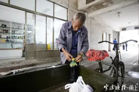 非遗之宁波五味——周巷古法酱油图片