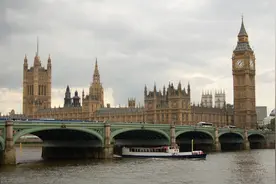 福尔斯反思英国教育理念图片