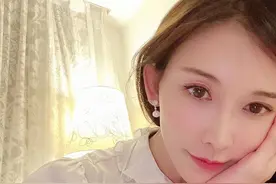 46岁林志玲晒照，皮肤白嫩红唇微张太妩媚，结婚2年超幸福图片