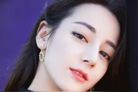 眼睛上有这4个特征的女人，阳光自然充满灵气，素颜都好看图片