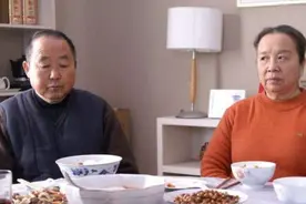 丈母娘登门，小夫妻崩溃：岳母大人，请把我的老婆还给我图片
