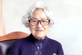94岁表演艺术家王文娟罕见近照曝光，丈夫孙道临，黄宗江做媒人图片