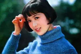 她是春晚主持，吞300颗安眠药自杀抢救7天，今74岁风采依旧图片
