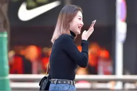 街拍八艳～牛仔紧身裤+高筒靴，有没有惊艳到你？图片