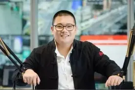 天津广播，主持人现场翻车，讽刺北京美食，遭停职处理大快人心图片