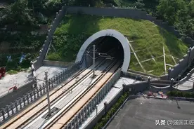 中国最难打通的隧道，耗时12年投资2800亿，工程师从青春熬到白头图片