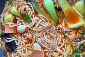 家庭版的麻辣土豆粉这样做，又麻又辣，好吃又美味，你知道吗图片