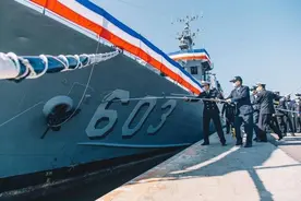 台湾海军强化水面舰战力，沱江舰将逐步汰换服役逾26年的锦江舰图片
