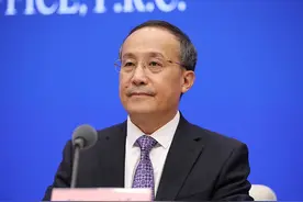 中科院：争取将院内50%以上的相关基础研究项目用于支持35岁以下的青年人才图片
